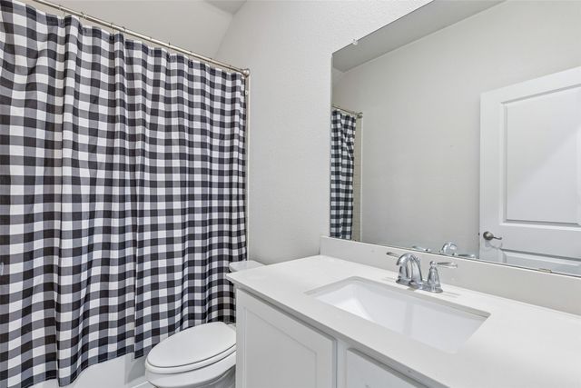 2907 Brady Starr Drive, Aubrey, TX 76227