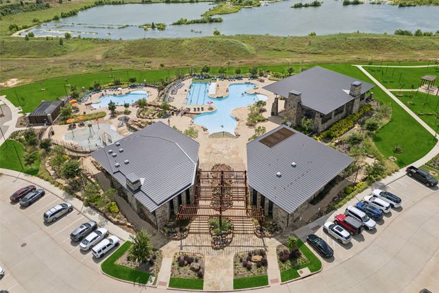 2907 Brady Starr Drive, Aubrey, TX 76227