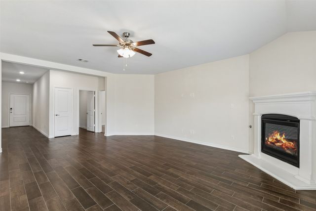 2907 Brady Starr Drive, Aubrey, TX 76227