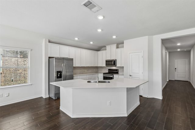 2907 Brady Starr Drive, Aubrey, TX 76227