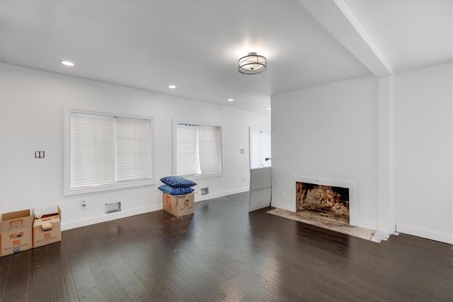 18100 Ohio Street, Detroit, MI 48221