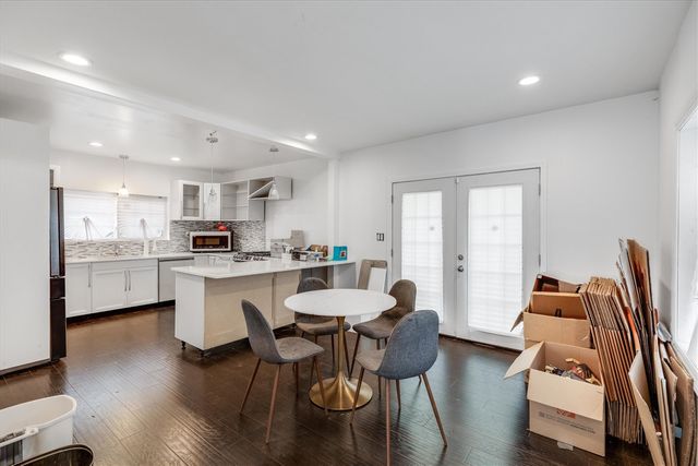 18100 Ohio Street, Detroit, MI 48221