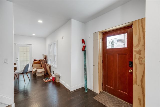 18100 Ohio Street, Detroit, MI 48221