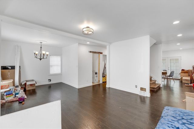 18100 Ohio Street, Detroit, MI 48221