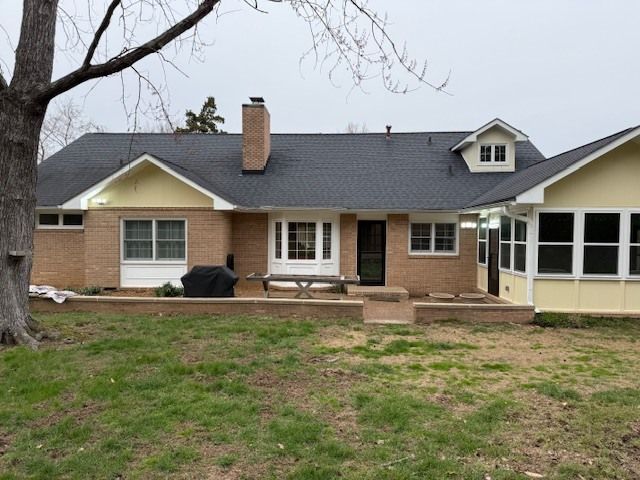 11 Birdsong Drive, Carbondale, IL 62901