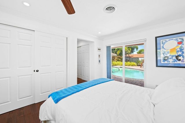 261 SW 18th Court, Pompano Beach, FL 33060