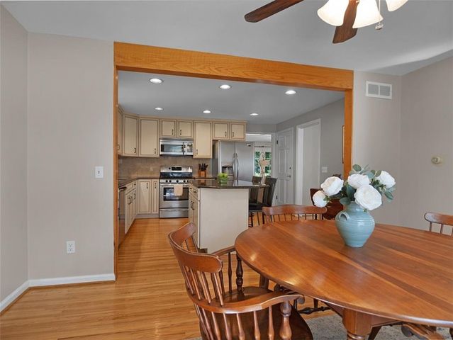 14 Burncoat, Pittsford, NY 14534