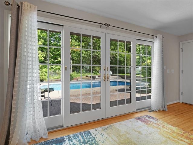14 Burncoat, Pittsford, NY 14534