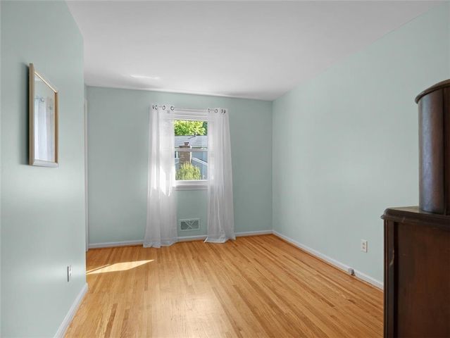 14 Burncoat, Pittsford, NY 14534