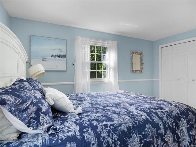 14 Burncoat, Pittsford, NY 14534