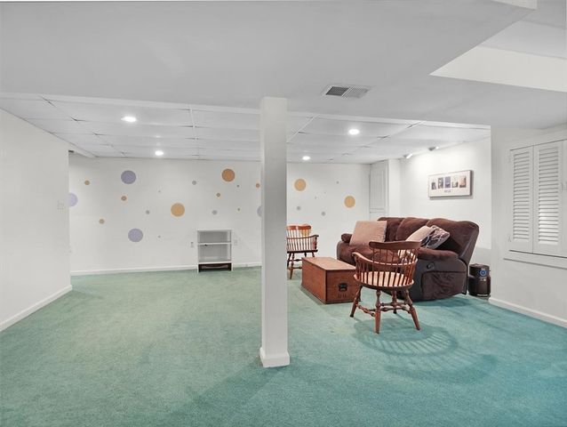 14 Burncoat, Pittsford, NY 14534