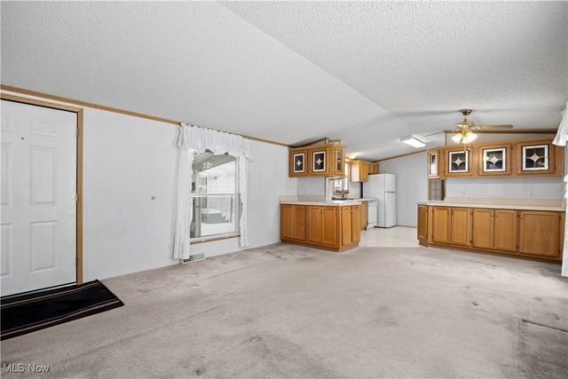 35157 Center Ridge Road 151, North Ridgeville, OH 44039