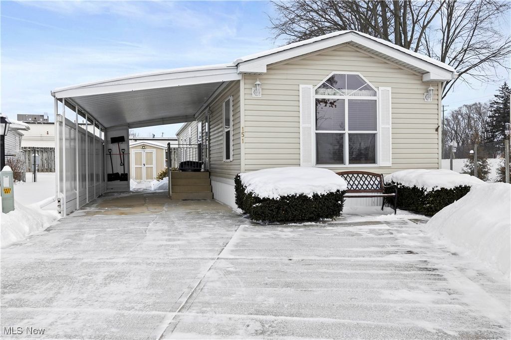 35157 Center Ridge Road 151, North Ridgeville, OH 44039