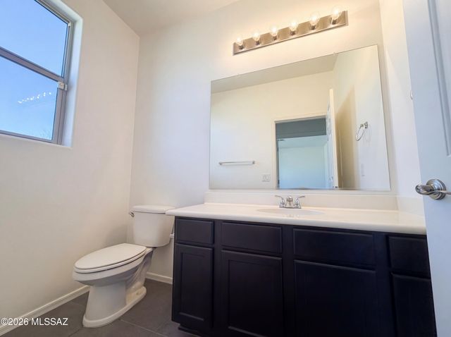 653 S Desert Haven Road, Vail, AZ 85641