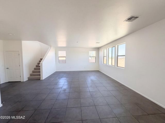 653 S Desert Haven Road, Vail, AZ 85641