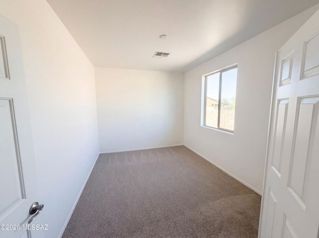 653 S Desert Haven Road, Vail, AZ 85641