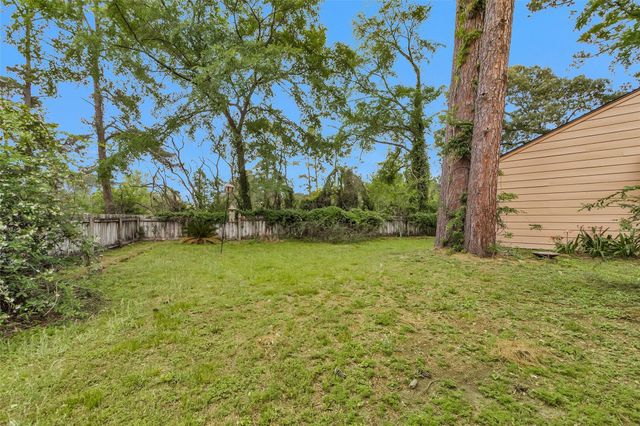 12011 Maverick Drive, Willis, TX 77378