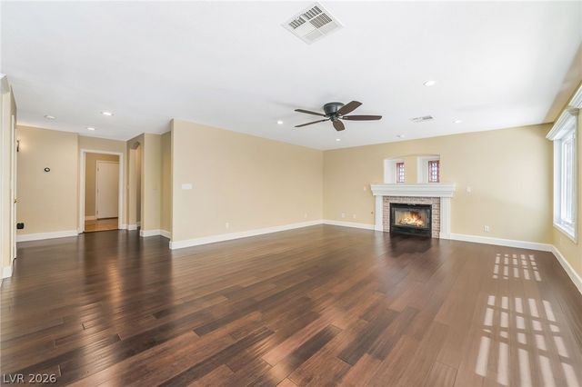 271 Pointe Ranier, Henderson, NV 89012