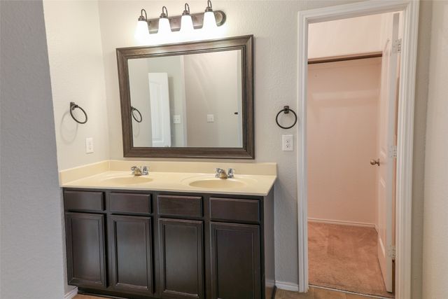 4110 Legend Trail, Heartland, TX 75126