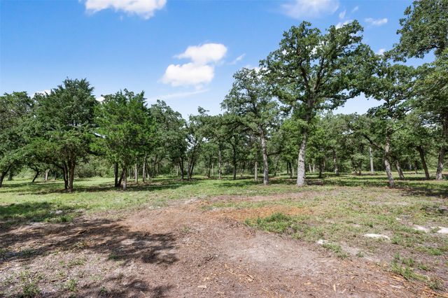 716 Cumley LN, Thorndale, TX 76577