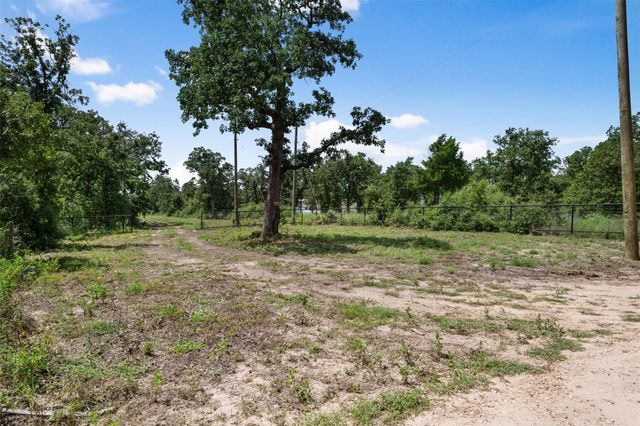 716 Cumley LN, Thorndale, TX 76577