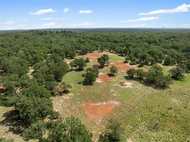 716 Cumley LN, Thorndale, TX 76577