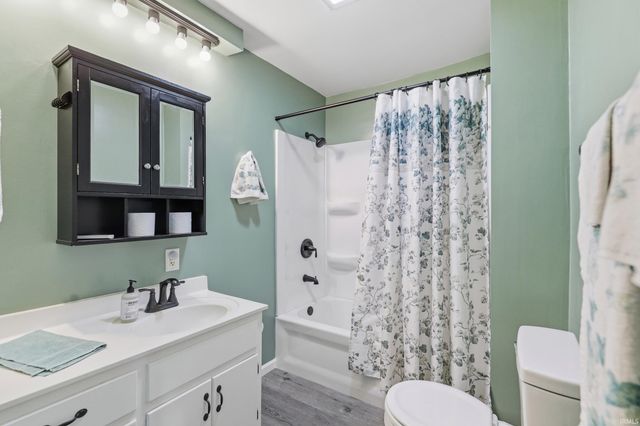 731 Saint Francis Drive, Fort Wayne, IN 46808