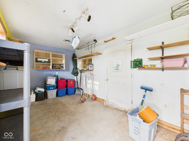 1226 E 600 N, Alexandria, IN 46001