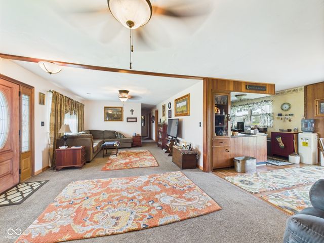 1226 E 600 N, Alexandria, IN 46001