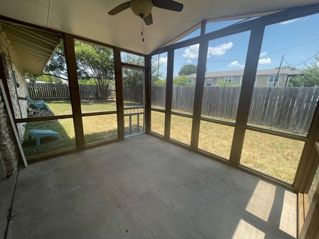 8003 Pinedale CV A, Austin, TX 78757