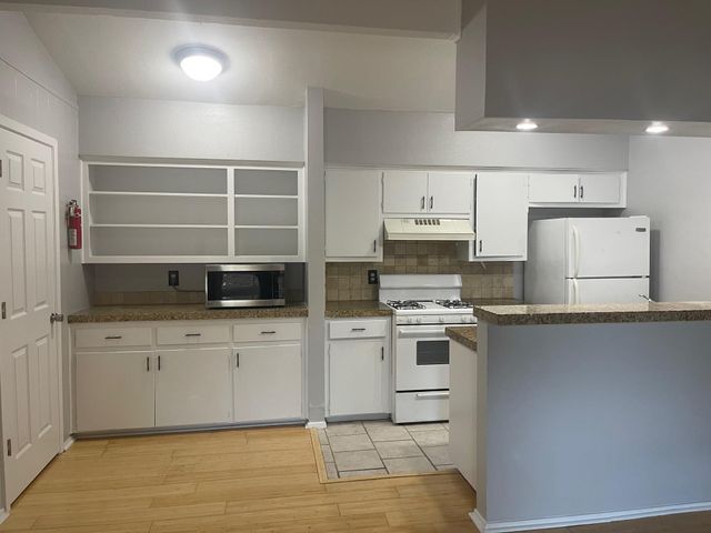 8003 Pinedale CV A, Austin, TX 78757