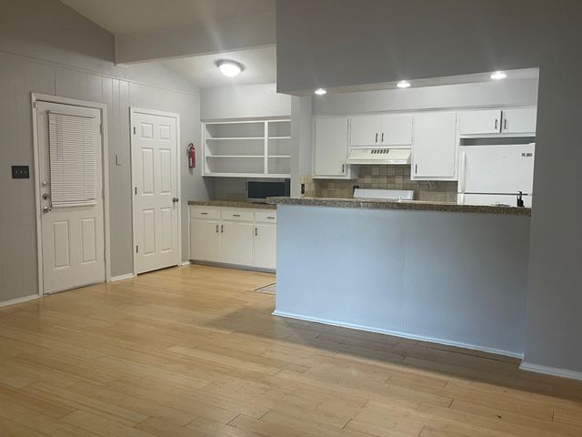 8003 Pinedale CV A, Austin, TX 78757