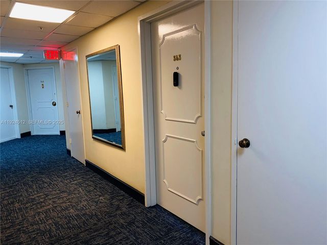 825 Brickell Bay Dr 343, Miami, FL 33131