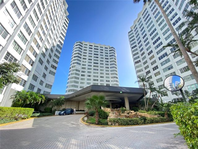 825 Brickell Bay Dr 343, Miami, FL 33131