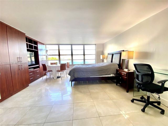 825 Brickell Bay Dr 343, Miami, FL 33131