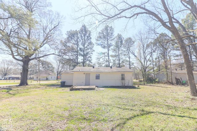 205 E Matthews Street, Brookland, AR 72417
