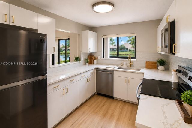 10213 NW 33rd Street, Sunrise, FL 33351