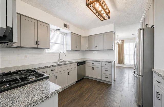 3728 Autumn Lane, Baytown, TX 77521