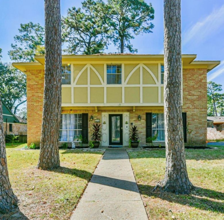 3728 Autumn Lane, Baytown, TX 77521