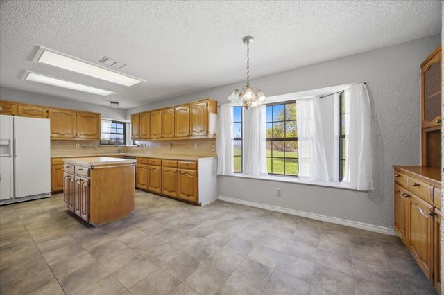 10435 County Road 2462, Poetry, TX 75160