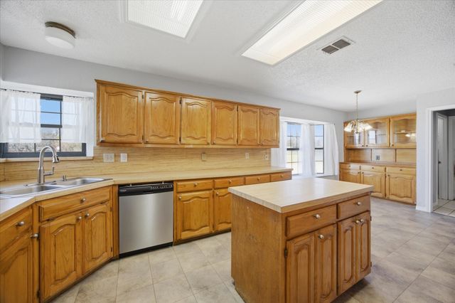 10435 County Road 2462, Poetry, TX 75160