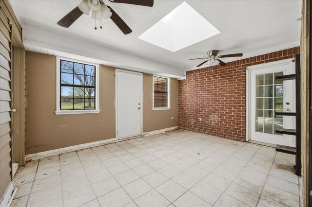 10435 County Road 2462, Poetry, TX 75160