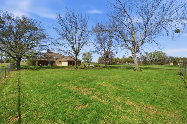 10435 County Road 2462, Poetry, TX 75160