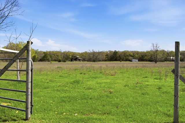 10435 County Road 2462, Poetry, TX 75160