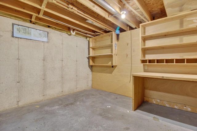 52 Gunther Drive, Evansville, WI 53536