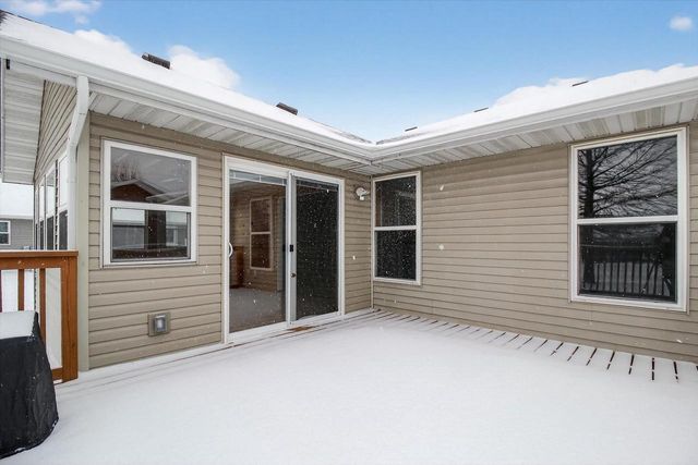 52 Gunther Drive, Evansville, WI 53536