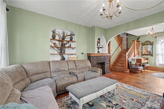 38 Penn Avenue, Mansfield, OH 44903