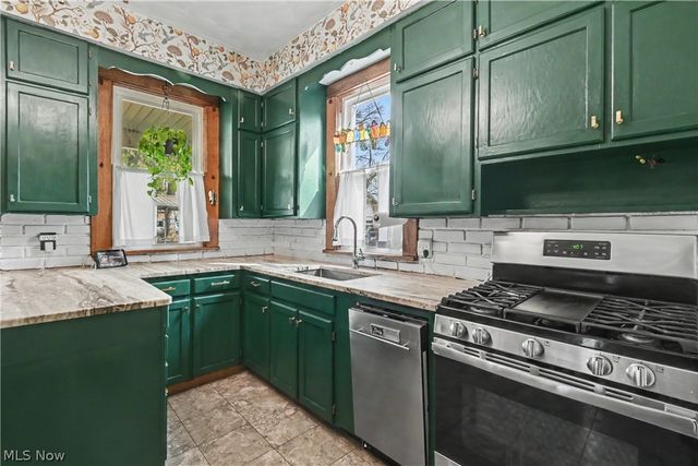 38 Penn Avenue, Mansfield, OH 44903