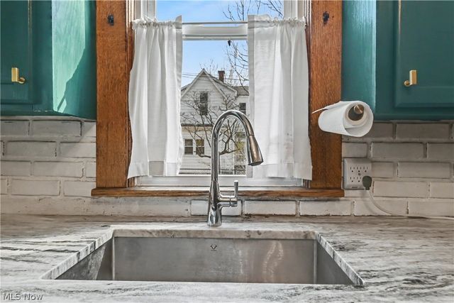 38 Penn Avenue, Mansfield, OH 44903