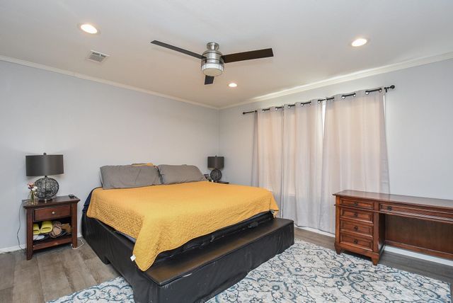 700 Road 5505, Cleveland, TX 77327